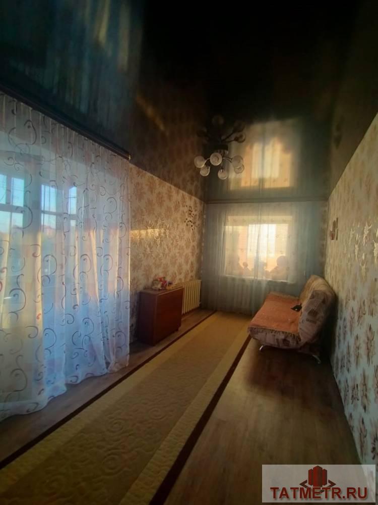Продается двухкомнатная квартира в г. Зеленодольск. Квартира светлая, уютная, удобная планировка, с раздельными... - 2