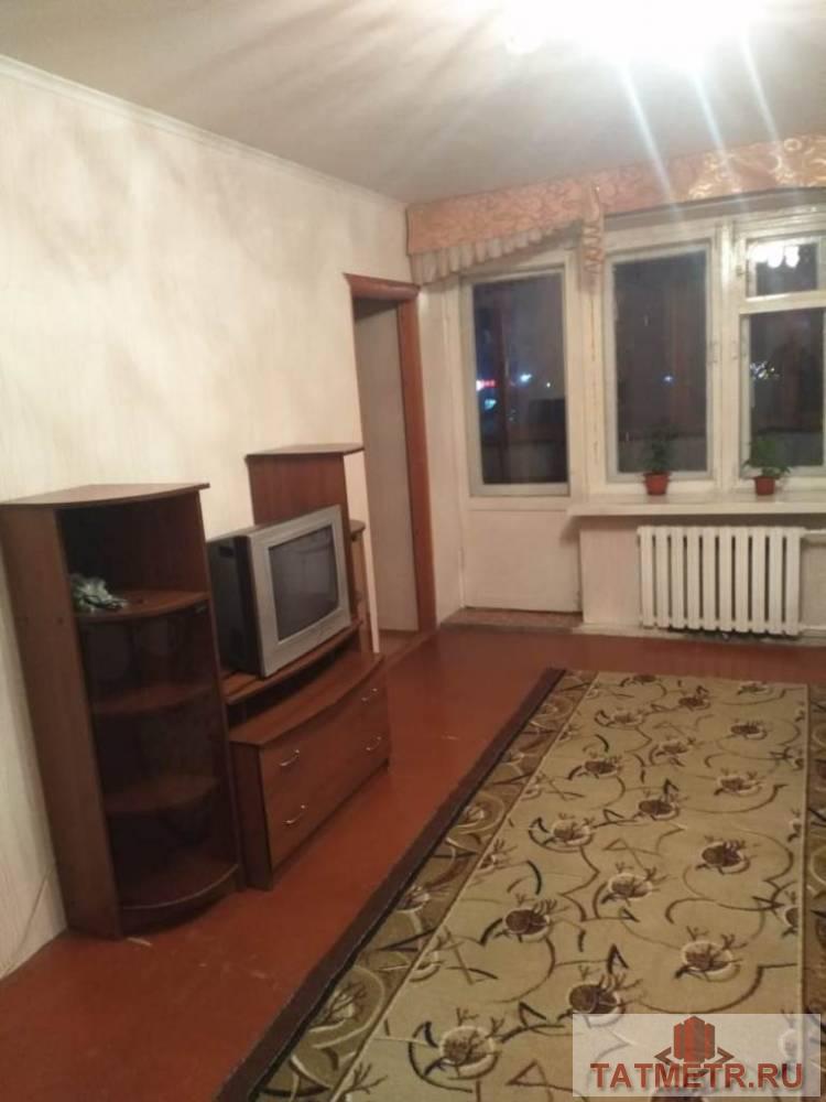 Сдается однокомнатная квартира в отличном состоянии в г. Зеленодольск. В квартире имеется диван, шкаф, телевизор,...