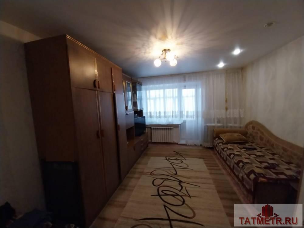Продается однокомнатная квартира в г. Зеленодольск. Квартира чистая, уютная, светлая. Окна стеклопакет, потолки...