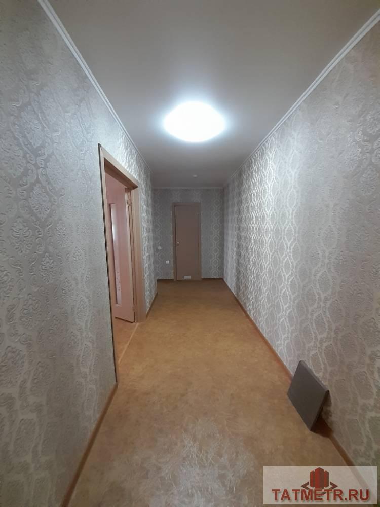 Продается двухкомнатная квартира в г. Казань ЖК Салават Купере. Квартира светлая, уютная, с большой кухней, площадью... - 3