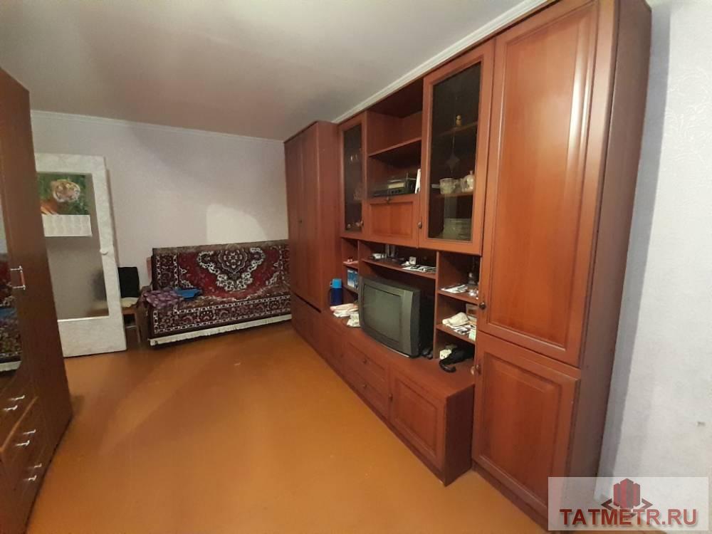 Продаётся однокомнатная квартира в г. Зеленодольск. Дом после капитального ремонта, высокий первый этаж, пассажирский... - 1