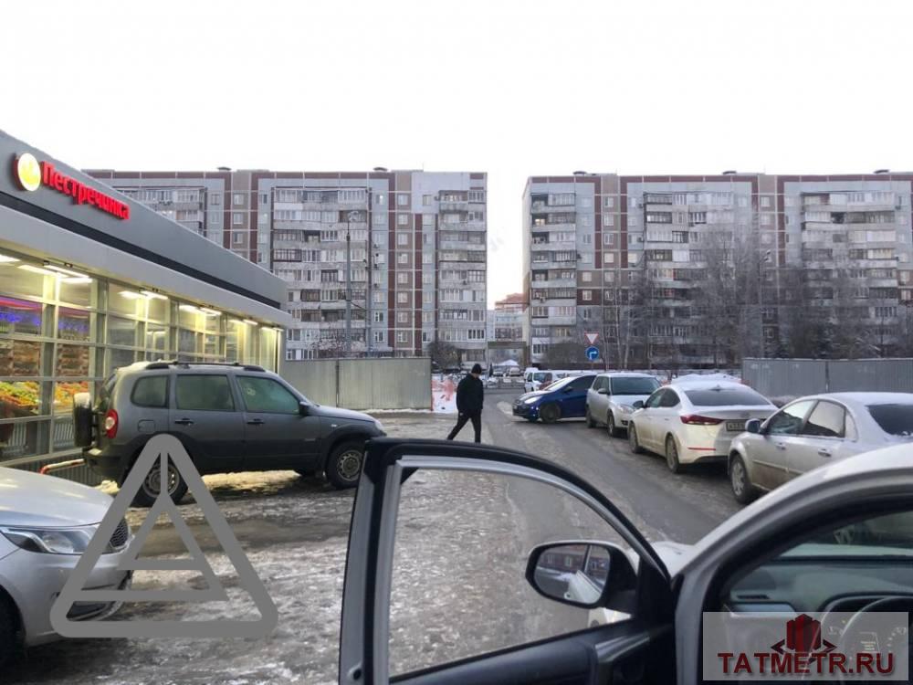 Сдается помещение по адресу: Сахарова 12 на первой линии в центре густонаселенного жилого квартала В помещении:...