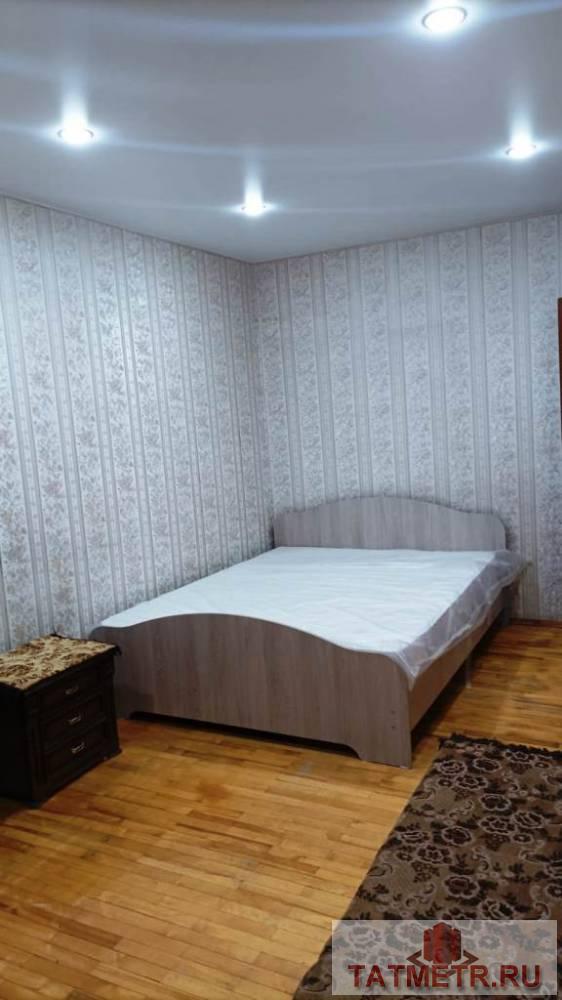 Сдается двухкомнатная квартира в отличном состоянии в г. Казань. В квартире имеется диван, кровать, шкаф,... - 2