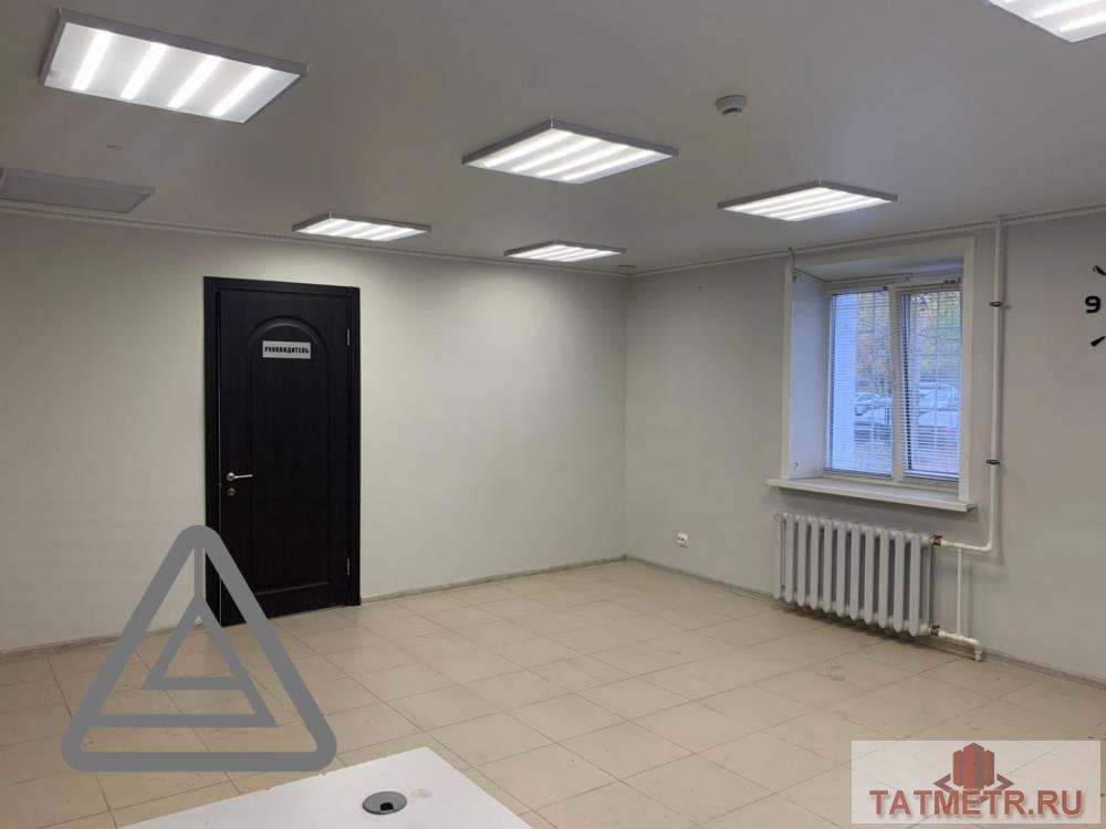 Продам помещение свободного назначения в Ново-Савиновском районе по адресу Короленко, 52а на 1 этаже жилого дома.... - 2