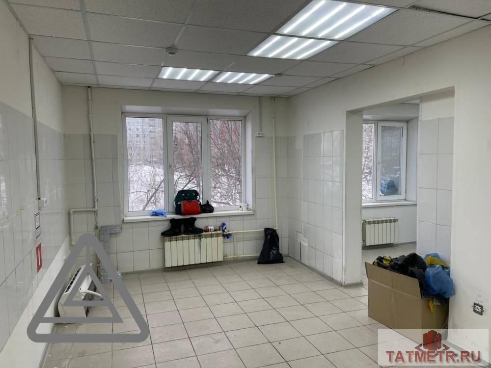 Сдается помещение с качественным ремонтом по адресу Четаева, 35 находящееся на первой линии  В помещении:... - 1