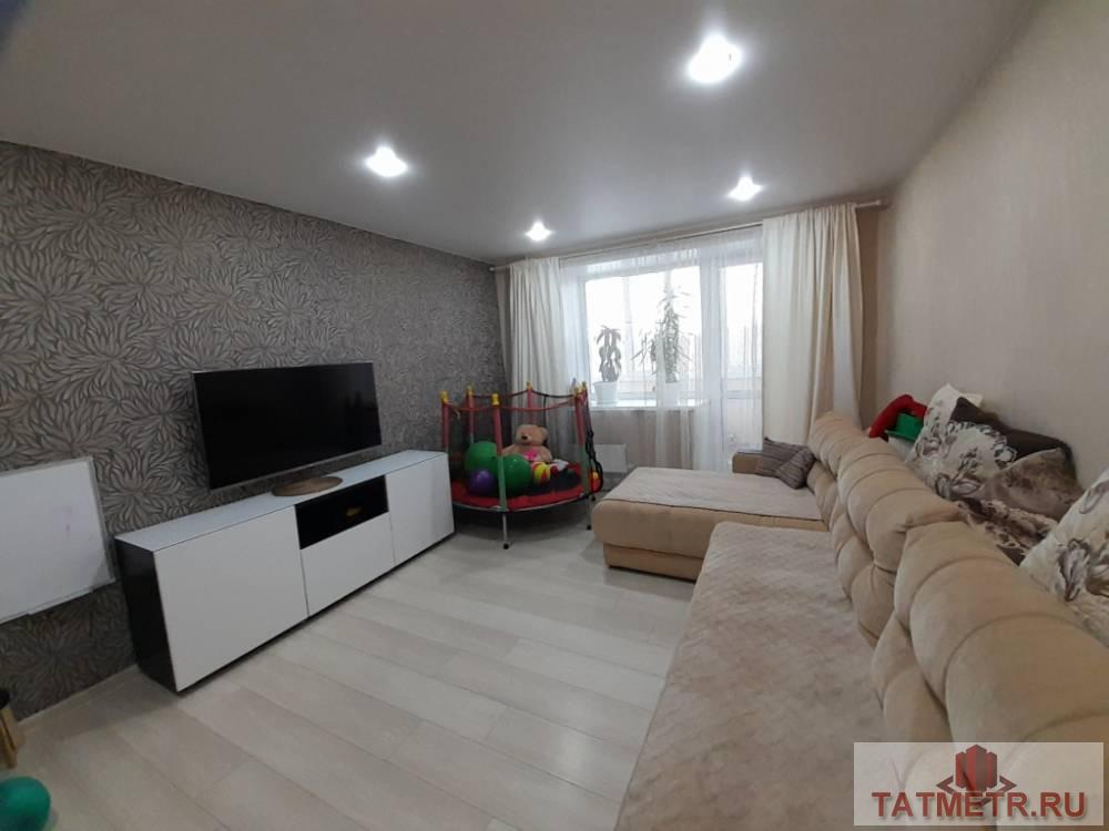 Продается квартира на среднем этаже в микрорайоне Мирный города Зеленодольск, в доме чистые подъезды и добрые соседи.... - 2
