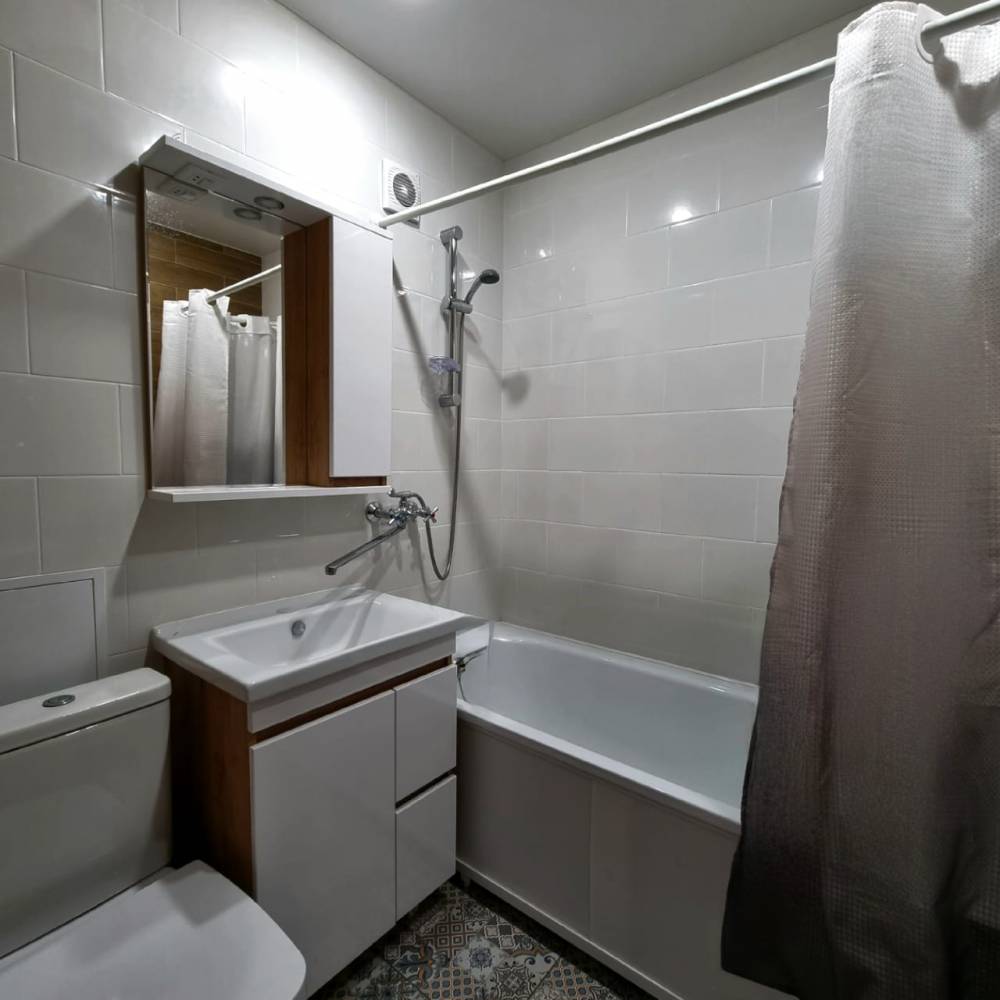 Сдаю 2 комнатную квартиру в самом историческом центре Казани, в квартире имеется всё необходимое для комфортного... - 7