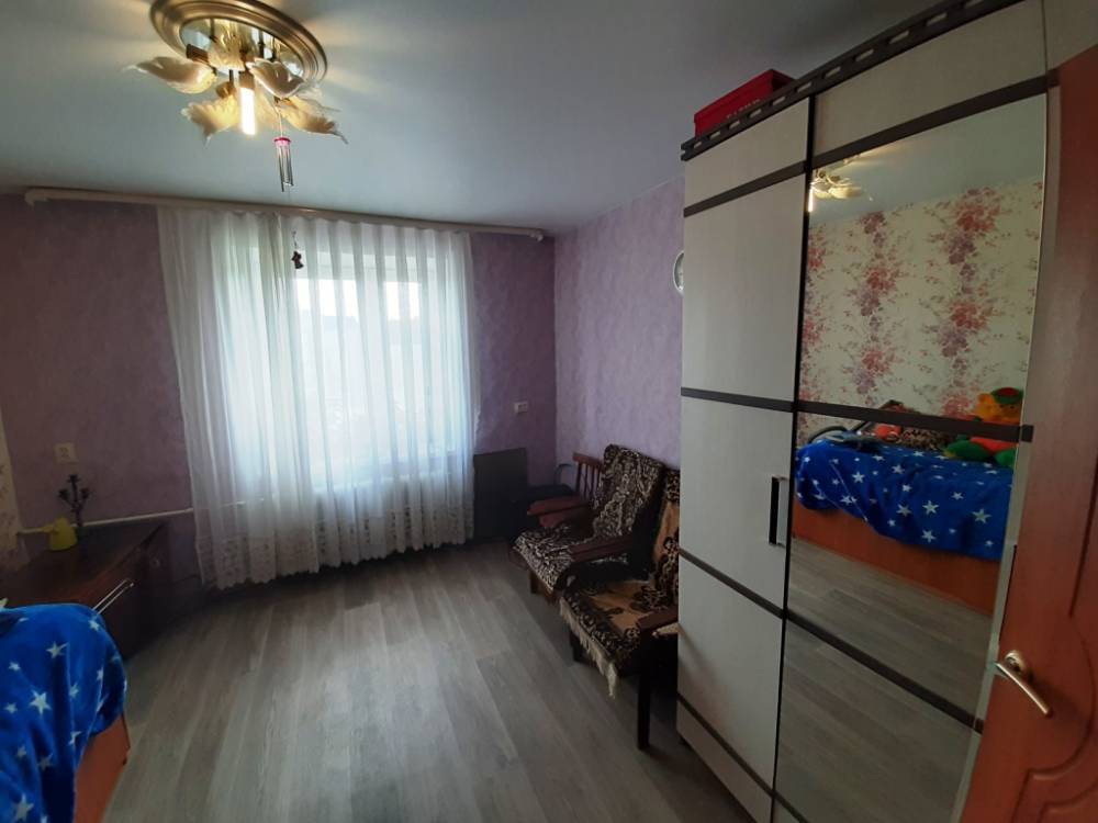 Продаю двухкомнатную квартиру на 2-м этаже дома, расположенного по адресу г.Зеленодольск, ул. Чкалова, 4 .   Проект... - 2