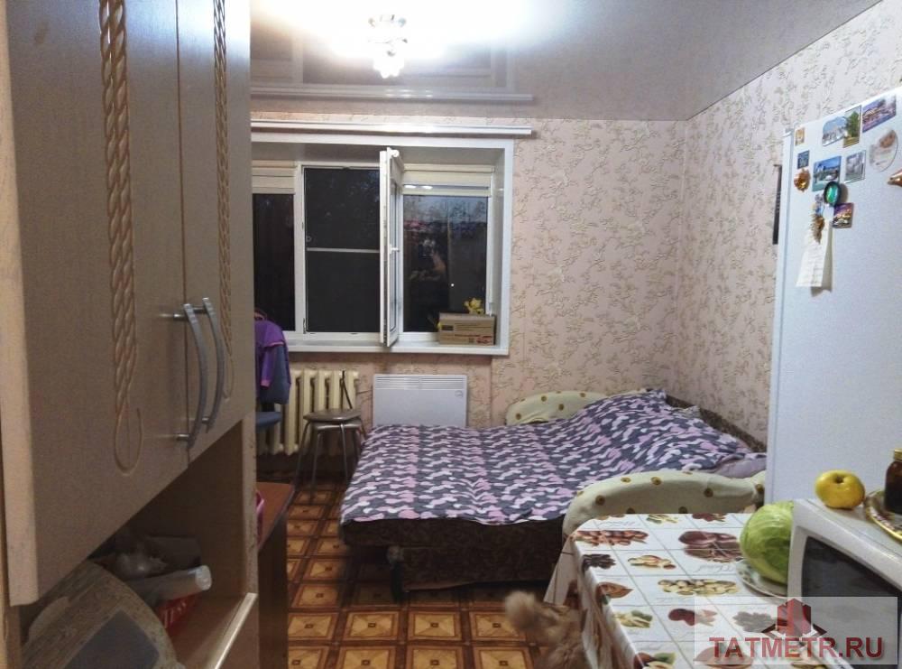 Продается отличная, теплая, уютная  квартира в отличном районе г. Волжск. Комната просторная уютная в отличном...